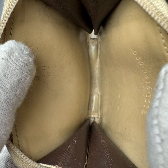 Gucci Tan GG Canvas Pouch - Picture 6 of 6